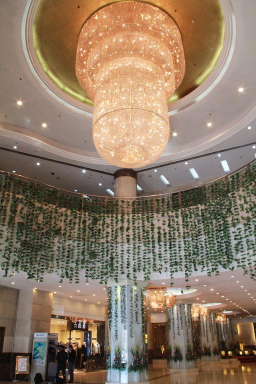 Harbin Victories Hotel Экстерьер фото